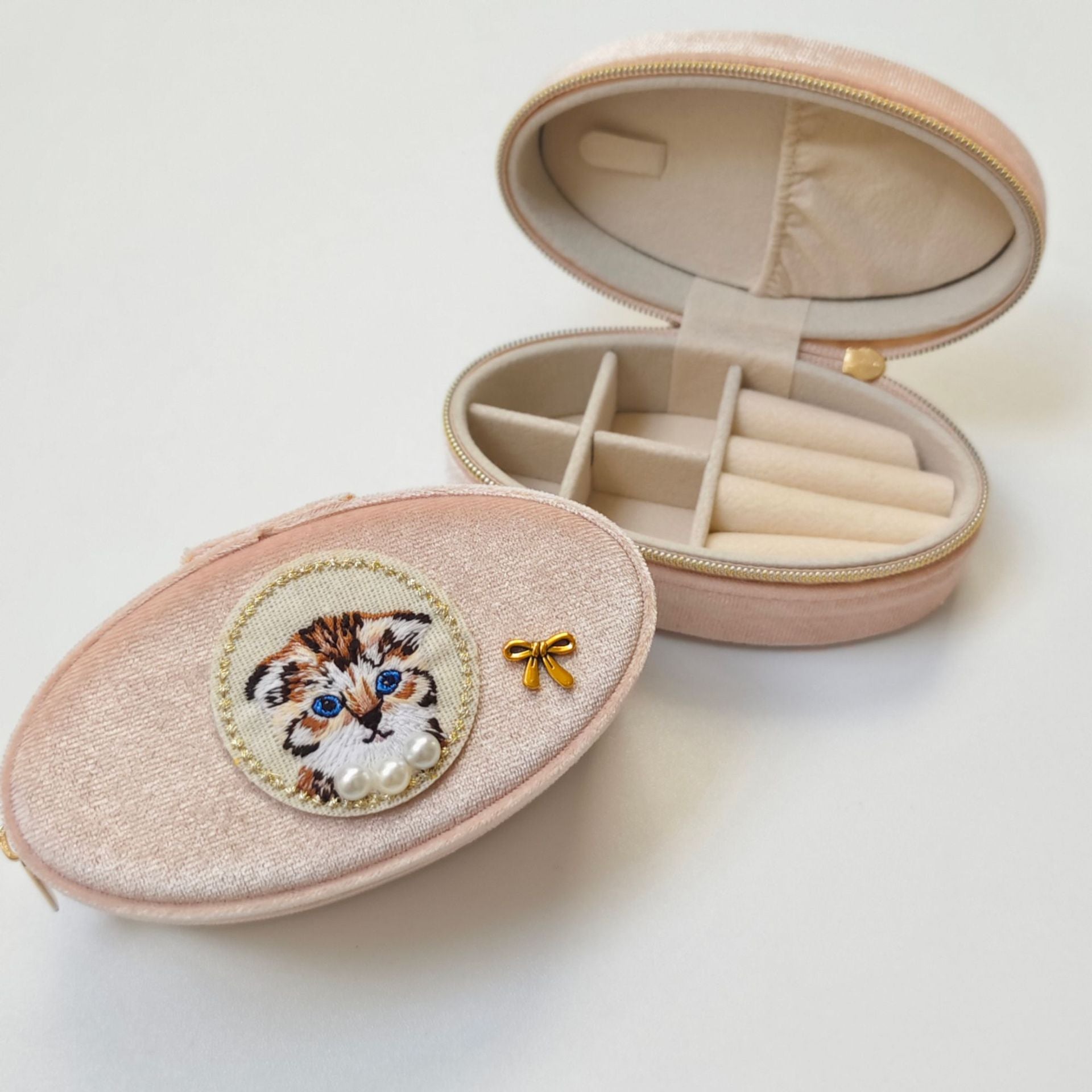 Paws & Pearls Jewelry Case