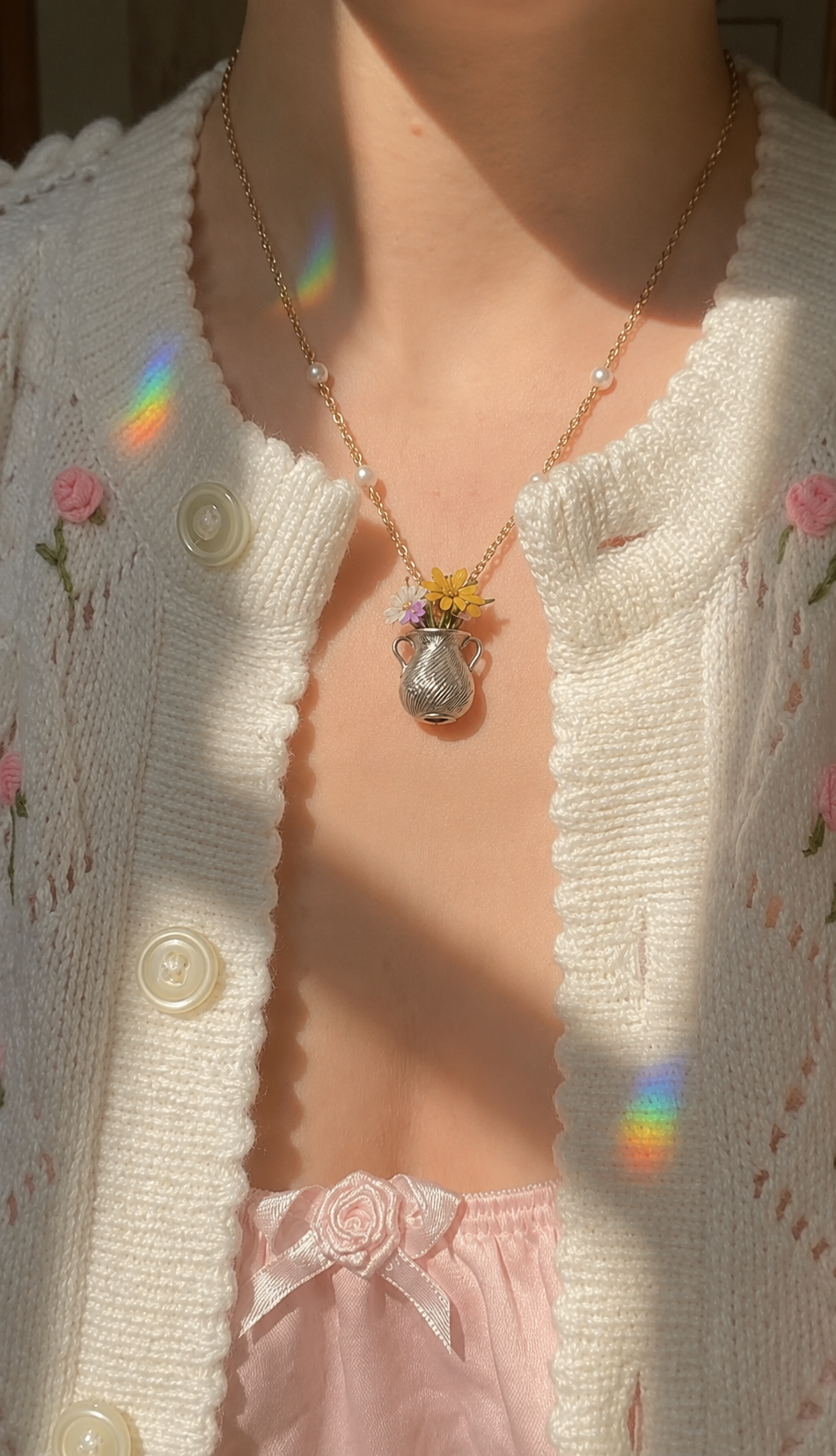 Lily Necklace