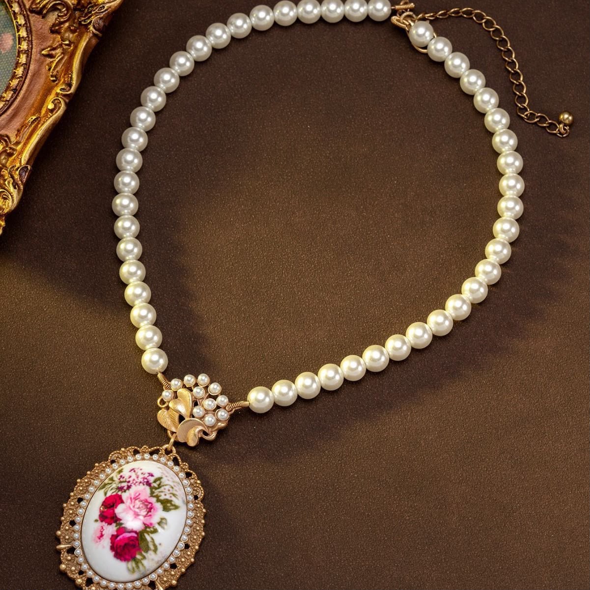 Rose Necklace
