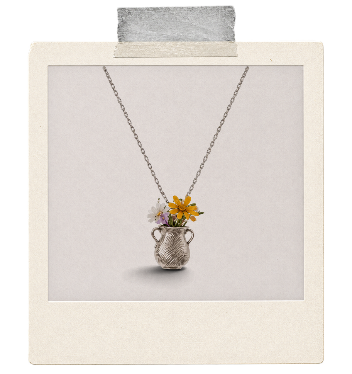 Daisy Days Flower Jug Pendant Necklace